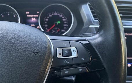 Volkswagen Tiguan II, 2018 год, 2 325 000 рублей, 25 фотография