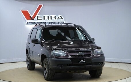 Chevrolet Niva I рестайлинг, 2017 год, 690 000 рублей, 3 фотография