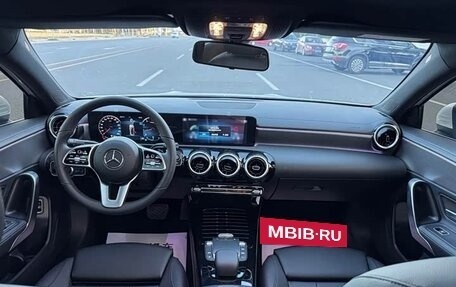 Mercedes-Benz A-Класс, 2022 год, 1 470 000 рублей, 12 фотография