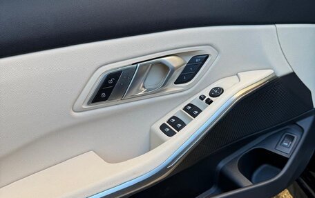 BMW 3 серия, 2021 год, 4 250 000 рублей, 16 фотография