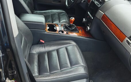Volkswagen Touareg III, 2006 год, 600 000 рублей, 11 фотография