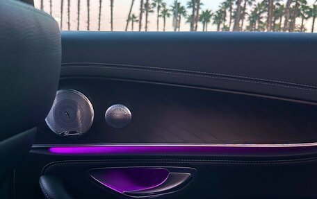 Mercedes-Benz E-Класс, 2020 год, 3 200 000 рублей, 11 фотография