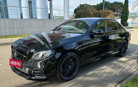 Mercedes-Benz E-Класс, 2020 год, 3 200 000 рублей, 9 фотография