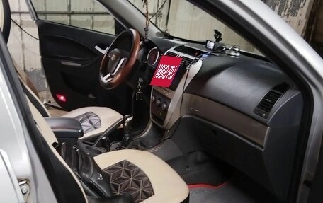 Geely Emgrand X7 I, 2015 год, 850 000 рублей, 3 фотография