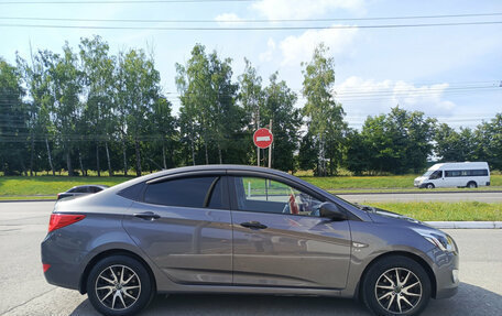 Hyundai Solaris II рестайлинг, 2015 год, 910 000 рублей, 8 фотография