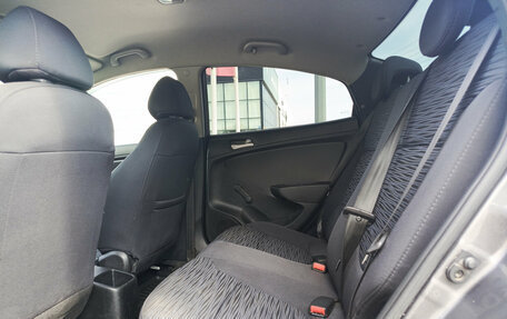 Hyundai Solaris II рестайлинг, 2015 год, 910 000 рублей, 16 фотография