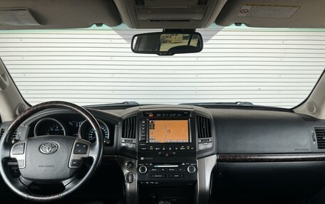 Toyota Land Cruiser 200, 2011 год, 3 550 000 рублей, 17 фотография