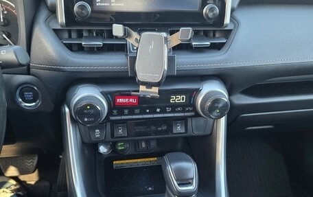 Toyota RAV4, 2022 год, 4 300 000 рублей, 11 фотография