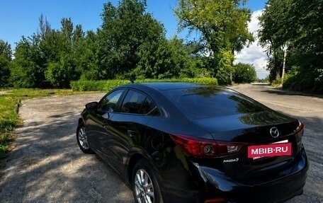 Mazda 3, 2017 год, 1 500 000 рублей, 2 фотография