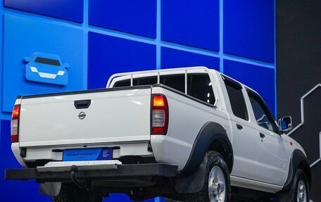 Nissan NP300, 2014 год, 880 000 рублей, 6 фотография