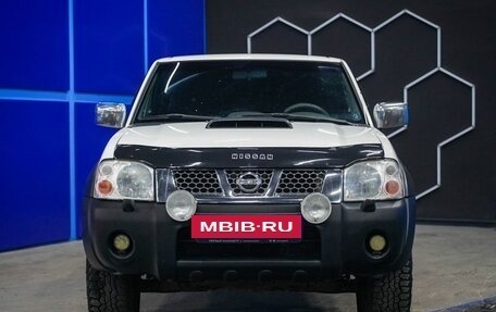 Nissan NP300, 2014 год, 880 000 рублей, 4 фотография