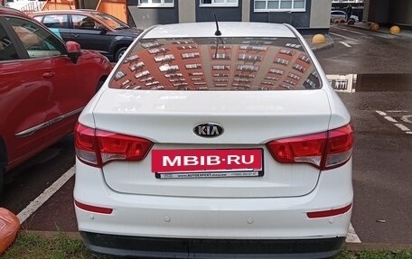 KIA Rio III рестайлинг, 2015 год, 980 000 рублей, 3 фотография