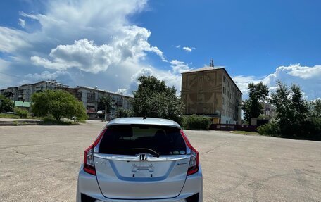 Honda Fit III, 2017 год, 1 599 999 рублей, 18 фотография