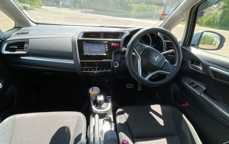 Honda Fit III, 2017 год, 1 599 999 рублей, 40 фотография