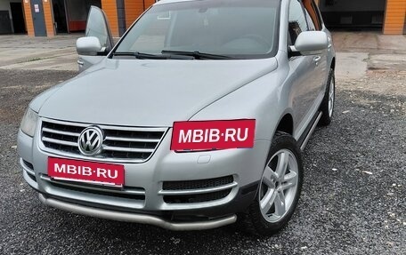 Volkswagen Touareg III, 2004 год, 670 000 рублей, 2 фотография
