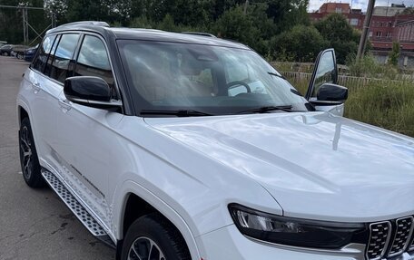 Jeep Grand Cherokee, 2022 год, 8 000 000 рублей, 3 фотография
