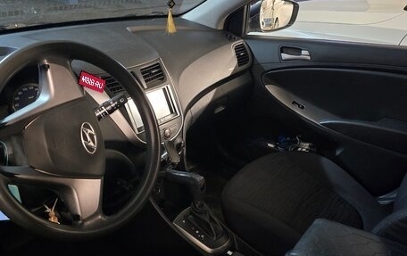 Hyundai Solaris II рестайлинг, 2014 год, 995 000 рублей, 4 фотография