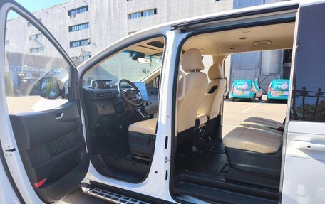 Hyundai Staria, 2025 год, 5 800 000 рублей, 24 фотография