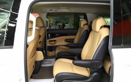 KIA Carnival, 2020 год, 3 290 000 рублей, 7 фотография