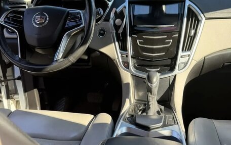 Cadillac SRX II рестайлинг, 2014 год, 1 500 000 рублей, 1 фотография