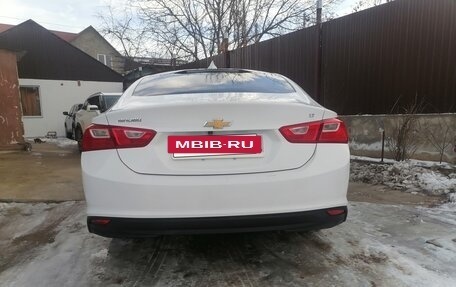 Chevrolet Malibu IX, 2016 год, 970 000 рублей, 2 фотография
