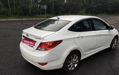 Hyundai Solaris II рестайлинг, 2012 год, 430 000 рублей, 4 фотография