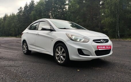 Hyundai Solaris II рестайлинг, 2012 год, 430 000 рублей, 7 фотография