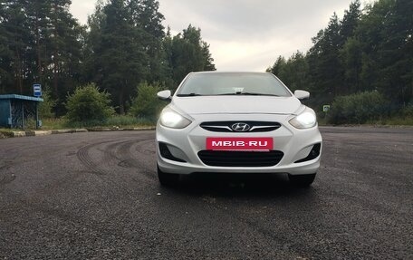 Hyundai Solaris II рестайлинг, 2012 год, 430 000 рублей, 8 фотография