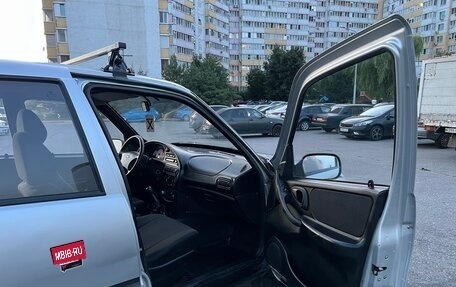 Chevrolet Niva I рестайлинг, 2007 год, 300 000 рублей, 24 фотография