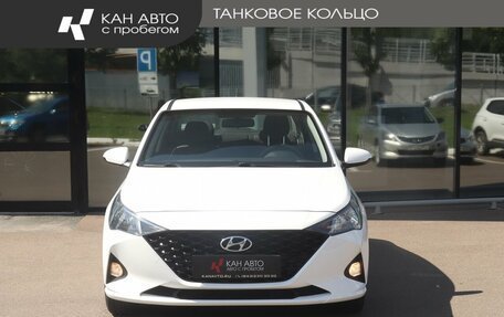 Hyundai Solaris II рестайлинг, 2021 год, 1 691 000 рублей, 2 фотография