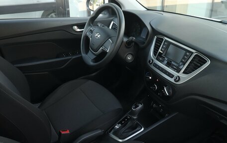 Hyundai Solaris II рестайлинг, 2021 год, 1 691 000 рублей, 6 фотография