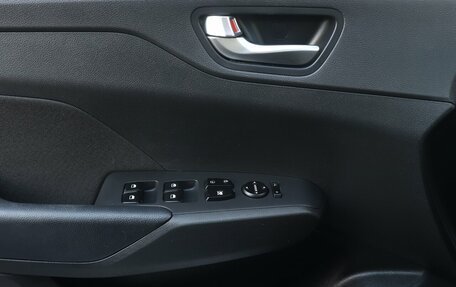 Hyundai Solaris II рестайлинг, 2021 год, 1 691 000 рублей, 9 фотография