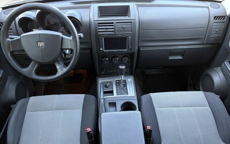 Dodge Nitro, 2007 год, 1 410 000 рублей, 10 фотография