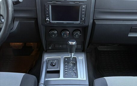 Dodge Nitro, 2007 год, 1 410 000 рублей, 11 фотография