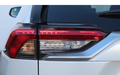 Toyota RAV4, 2025 год, 5 990 000 рублей, 20 фотография