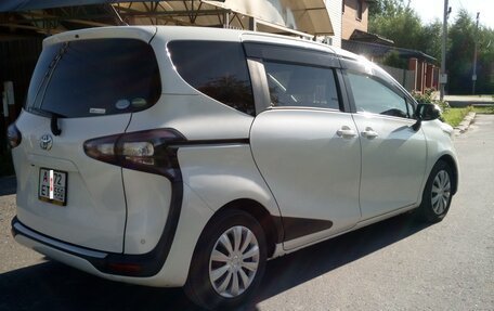 Toyota Sienta II, 2016 год, 1 250 000 рублей, 6 фотография