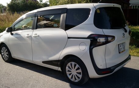 Toyota Sienta II, 2016 год, 1 250 000 рублей, 5 фотография