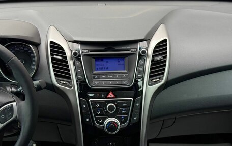 Hyundai i30 II рестайлинг, 2012 год, 990 000 рублей, 15 фотография