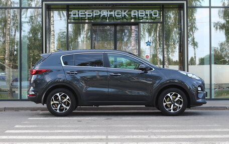 KIA Sportage IV рестайлинг, 2020 год, 2 395 000 рублей, 4 фотография