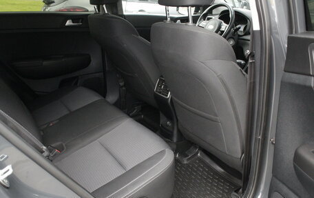 KIA Sportage IV рестайлинг, 2020 год, 2 395 000 рублей, 20 фотография