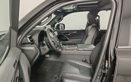 Lexus LX, 2025 год, 20 000 000 рублей, 12 фотография