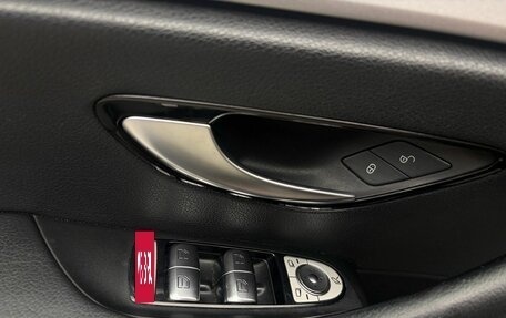Mercedes-Benz E-Класс, 2019 год, 2 379 900 рублей, 8 фотография