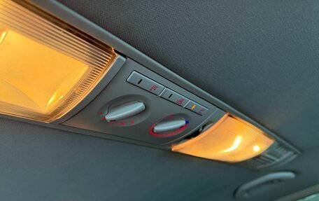 Volkswagen Caravelle T5, 2012 год, 1 449 900 рублей, 18 фотография