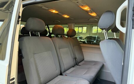 Volkswagen Caravelle T5, 2012 год, 1 449 900 рублей, 16 фотография