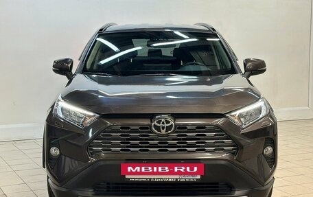 Toyota RAV4, 2021 год, 3 700 000 рублей, 2 фотография