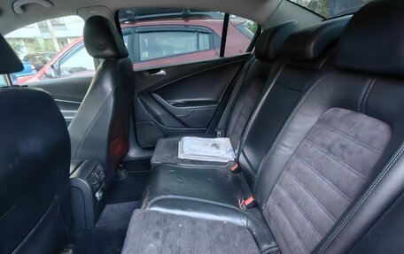 Volkswagen Passat B6, 2006 год, 250 000 рублей, 28 фотография