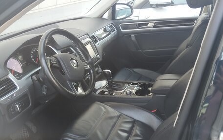 Volkswagen Touareg III, 2015 год, 2 400 000 рублей, 4 фотография