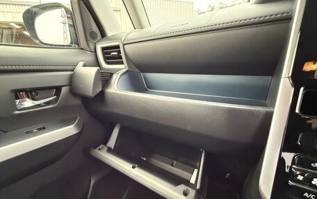 Toyota Roomy I, 2020 год, 890 000 рублей, 39 фотография