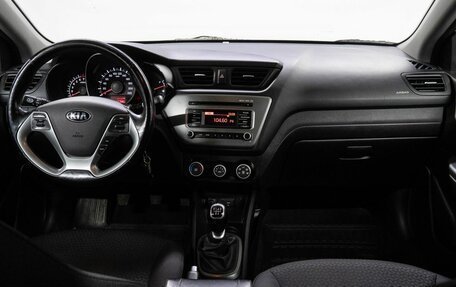 KIA Rio III рестайлинг, 2017 год, 859 000 рублей, 19 фотография