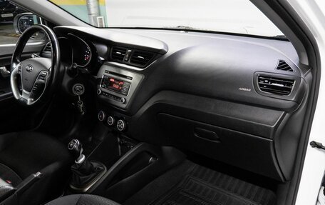 KIA Rio III рестайлинг, 2017 год, 859 000 рублей, 17 фотография